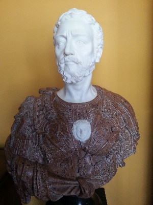 Antico Busto imperatore romano Скульптуры из мрамора Италия